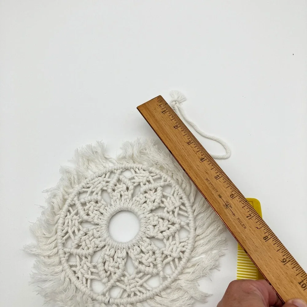 Hume Decor Macrame Wall Hanging Round Mandala 8in White Boho Fringe Comb NEW